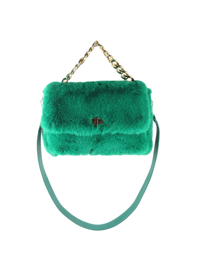 Superleuke zachte groene handtas met goud groen kleurige ketting