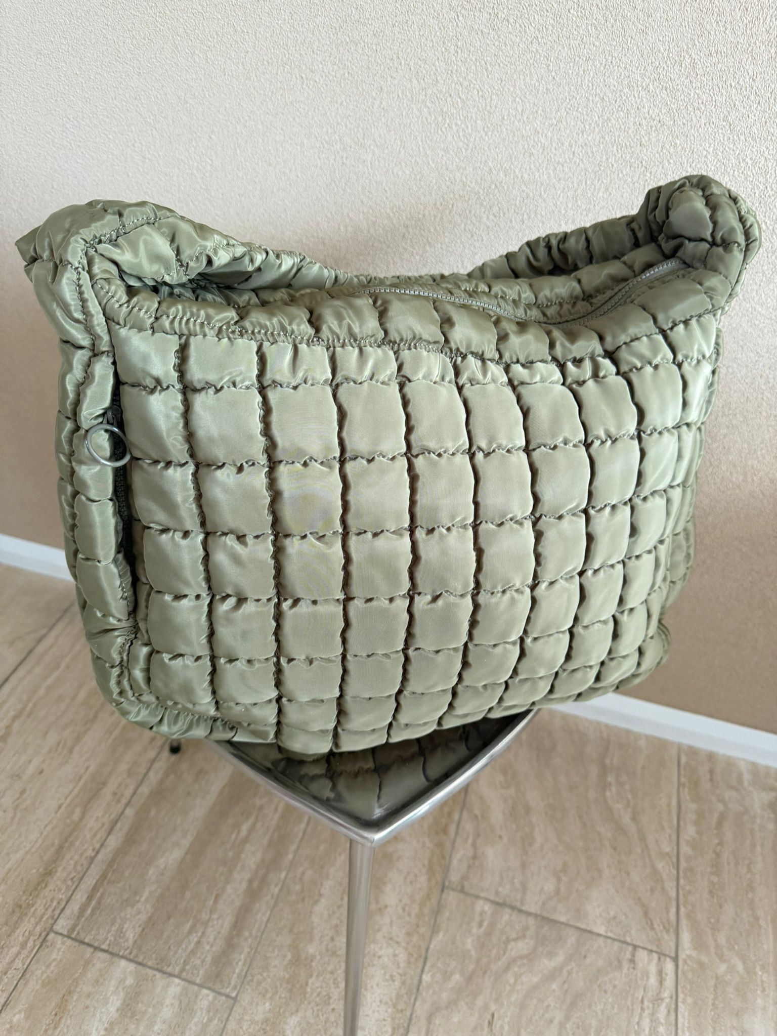 Gewatteerde grote groene stoffen shopper